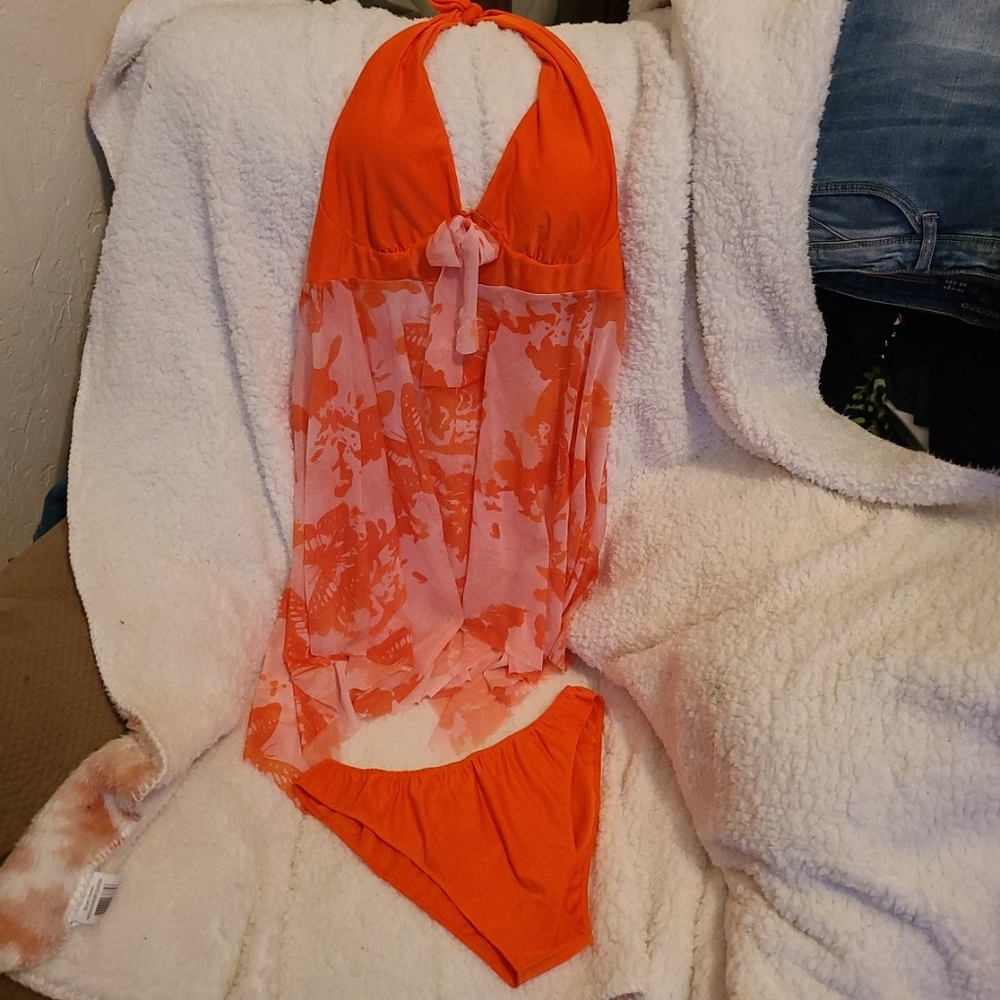 NWOT Orange and peachy print 2pc swimsuit
